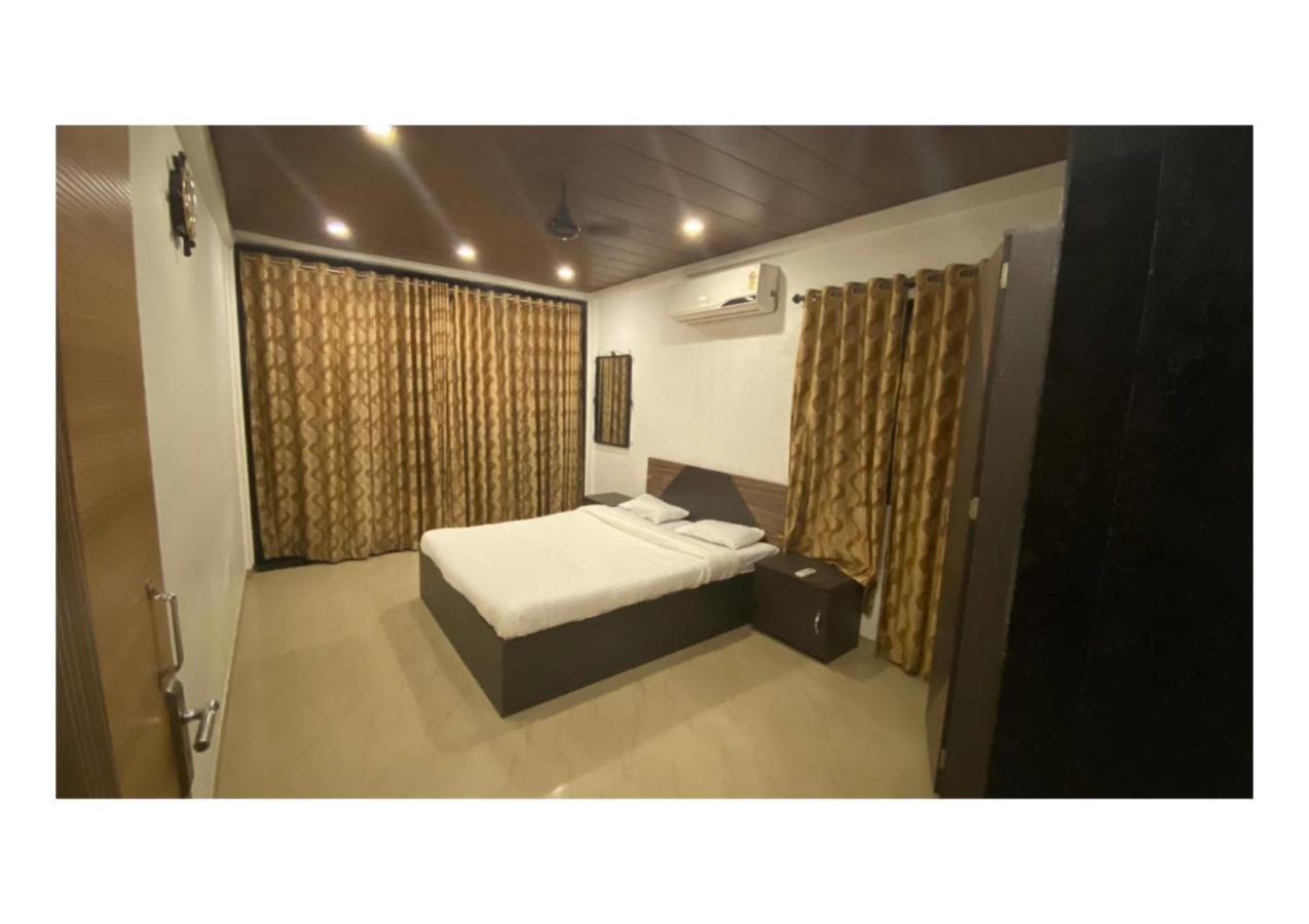 로나발라 Mount Castle 5Bhk 빌라 외부 사진